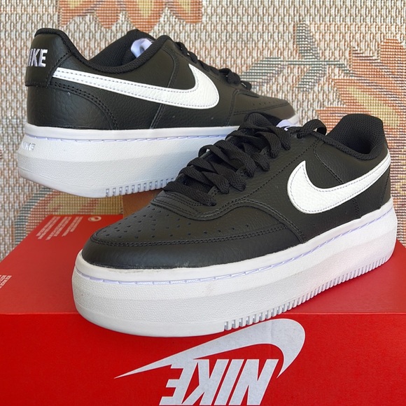 Nike WMNS Court Vision Alta
Black/White
Women's Athletic Shoes
Style DM0113-002 - Picture 7 of 16